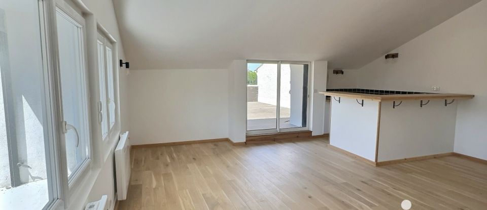 Maison de village 4 pièces de 88 m² à Saint-Laurent-de-la-Prée (17450)