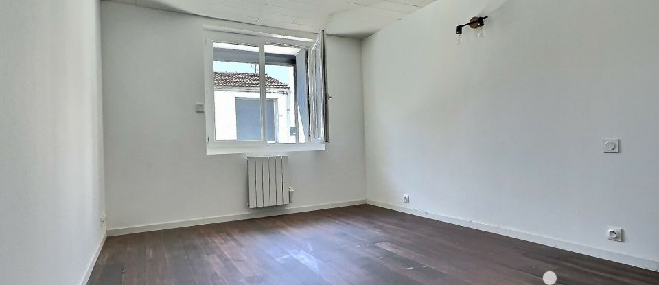 Maison de village 4 pièces de 88 m² à Saint-Laurent-de-la-Prée (17450)