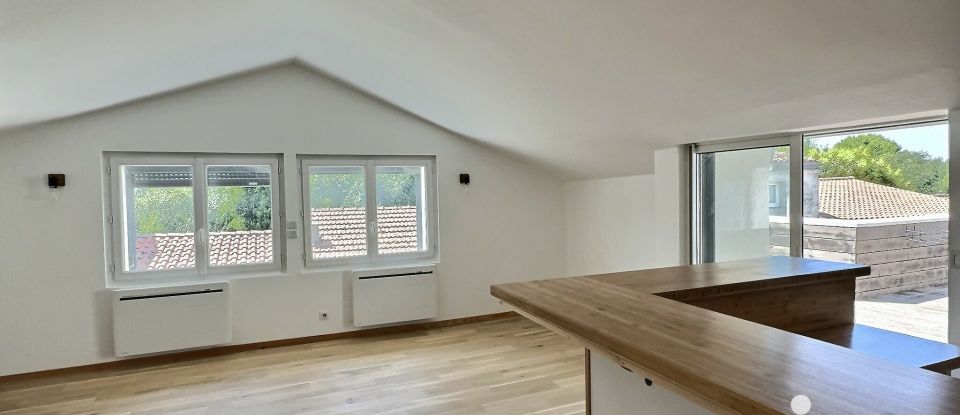 Maison de village 4 pièces de 88 m² à Saint-Laurent-de-la-Prée (17450)