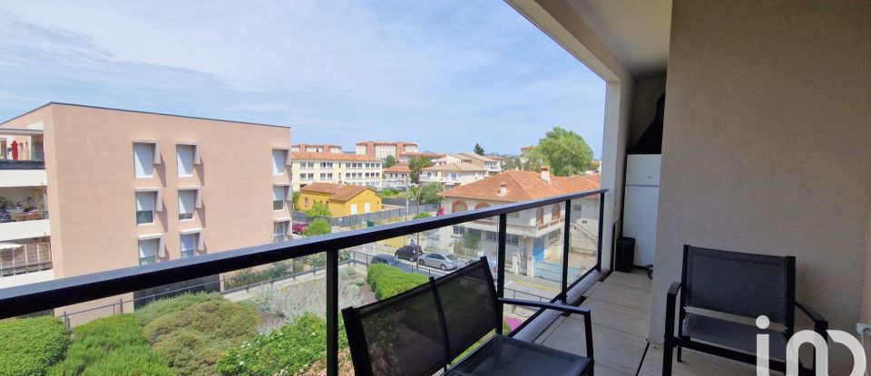 Apartment 3 rooms of 60 m² in Fréjus (83600)