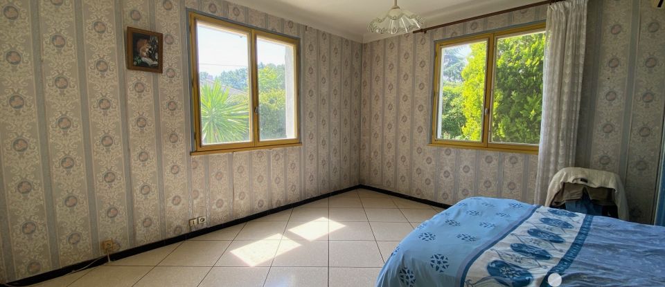 House 4 rooms of 90 m² in Le Pradet (83220)