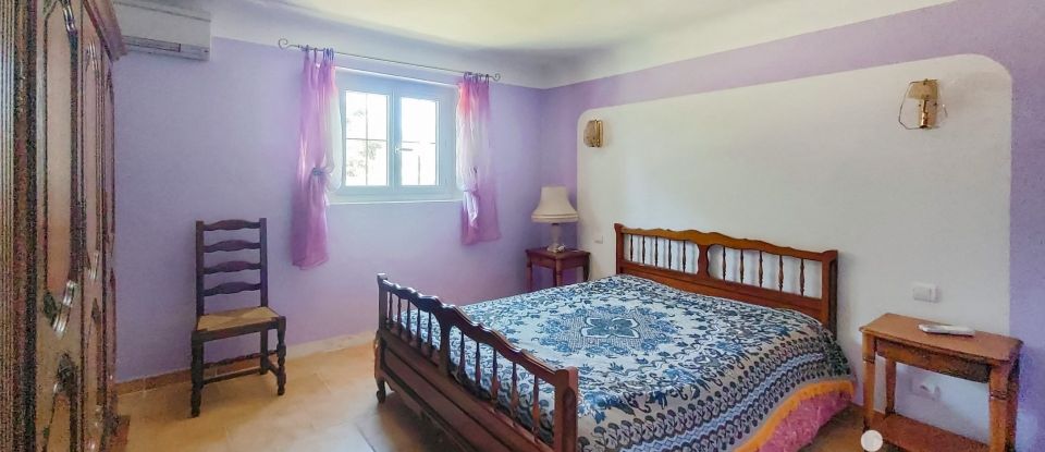 Traditional house 7 rooms of 160 m² in Aups (83630)