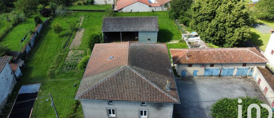 Village house 10 rooms of 280 m² in Berneuil (87300)