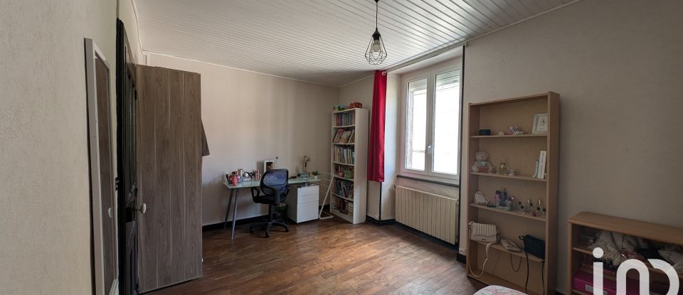 Village house 10 rooms of 280 m² in Berneuil (87300)