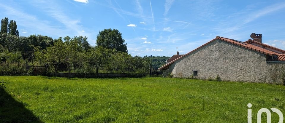 Village house 10 rooms of 280 m² in Berneuil (87300)