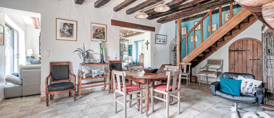 Traditional house 9 rooms of 200 m² in Voinsles (77540)