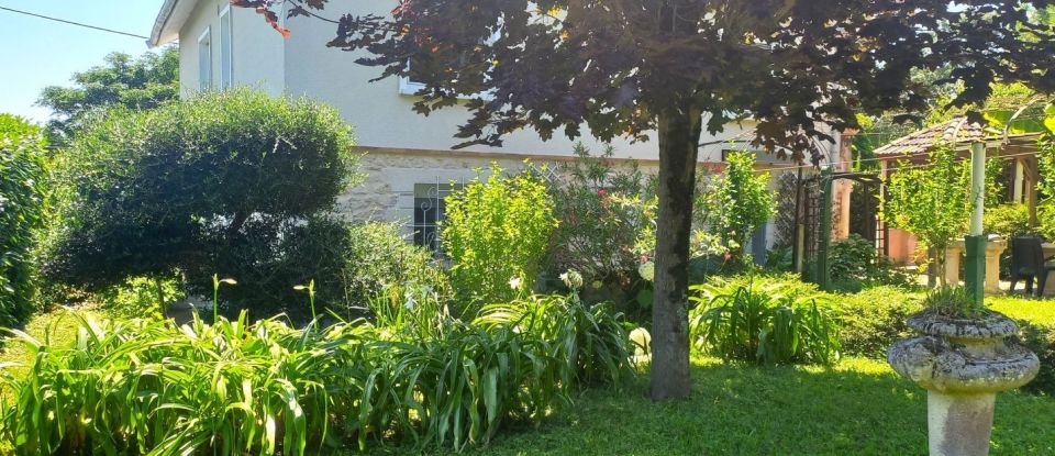 Maison 8 pièces de 161 m² à Colayrac-Saint-Cirq (47450)