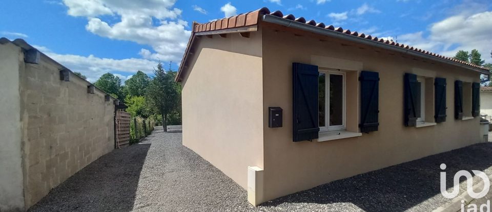 Traditional house 3 rooms of 62 m² in Roullet-Saint-Estèphe (16440)