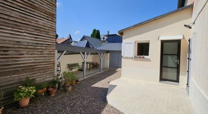 House 7 rooms of 219 m² in Cailly (76690)