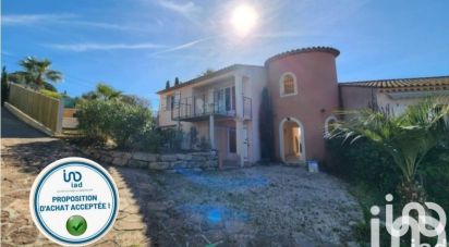 House 15 rooms of 212 m² in LES ISSAMBRES (83380)