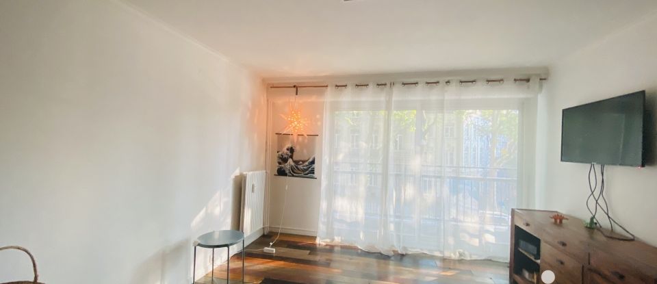 Appartement 4 pièces de 68 m² à Lille (59000)