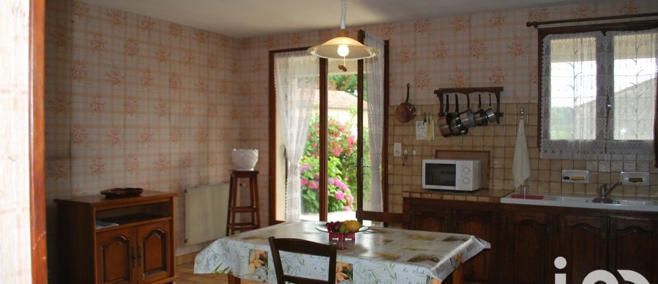 Village house 7 rooms of 200 m² in Villeneuve-de-Duras (47120)
