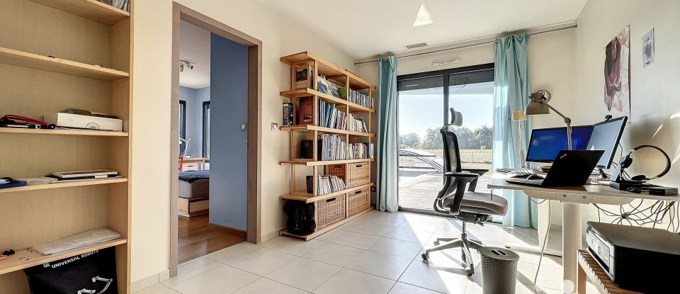 Maison d’architecte 6 pièces de 207 m² à Fronton (31620)