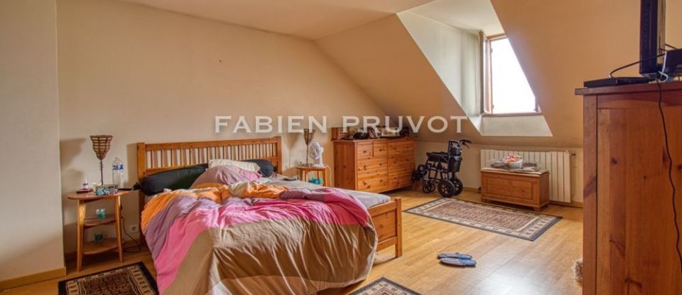 House 6 rooms of 155 m² in Argenteuil (95100)