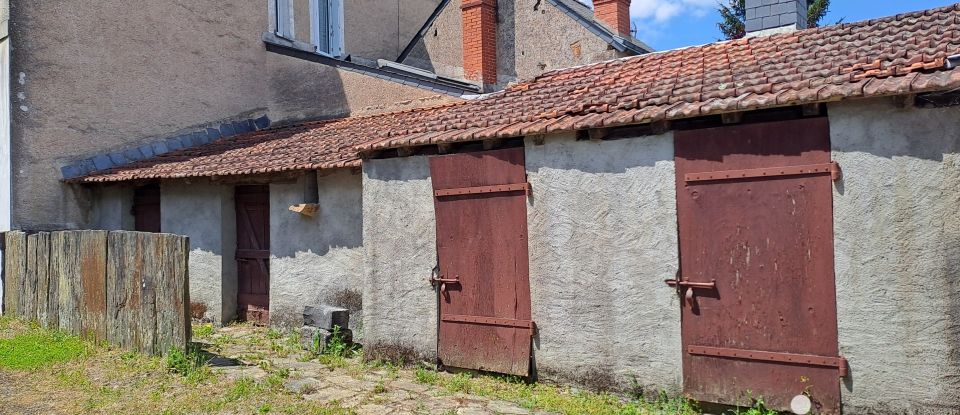 Village house 5 rooms of 137 m² in Loireauxence (44370)