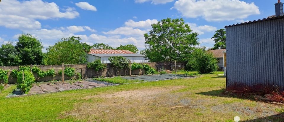 Village house 5 rooms of 137 m² in Loireauxence (44370)