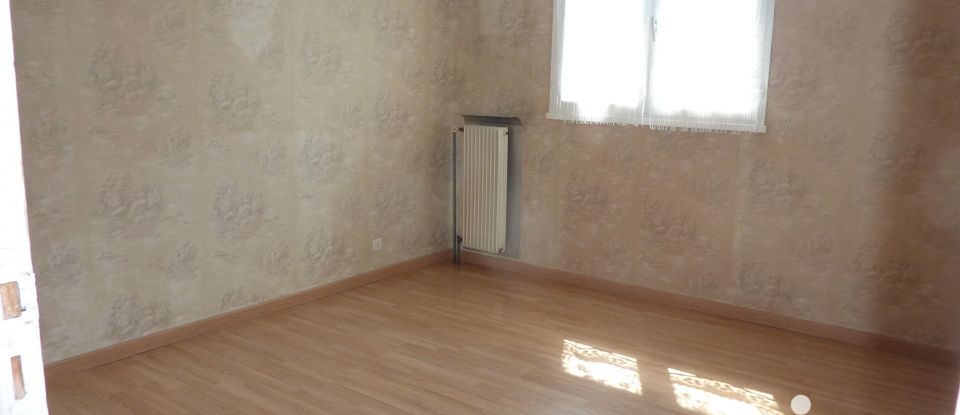 House 5 rooms of 90 m² in Cauffry (60290)