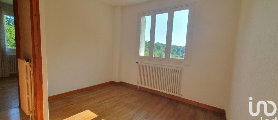 Maison 5 pièces de 91 m² à Bourbriac (22390)