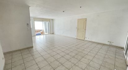 Maison 3 pièces de 188 m² à Milhaud (30540)