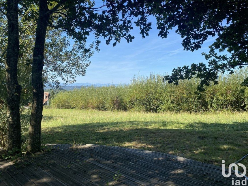 Terrain de 2 520 m² à Burgaronne (64390)