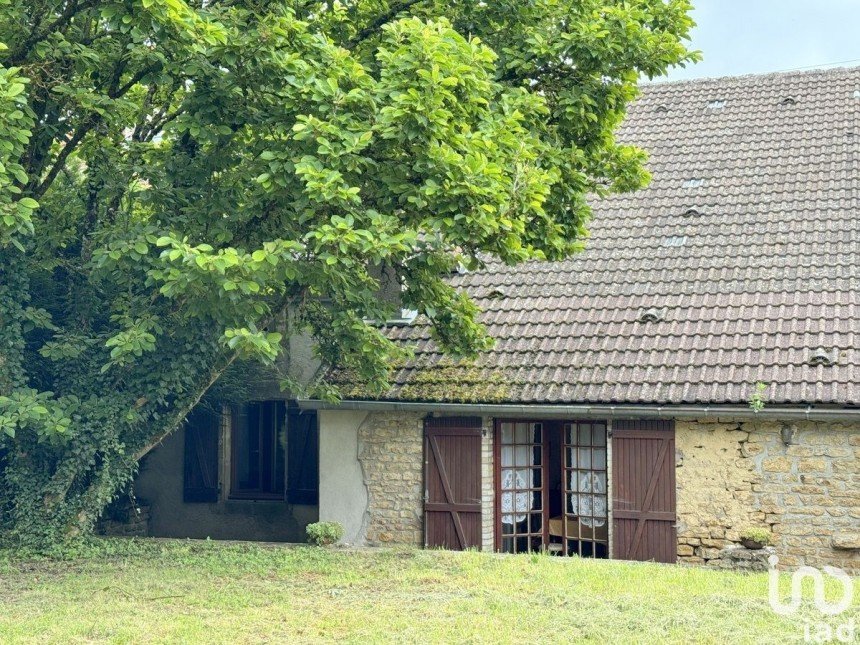 House 5 rooms of 110 m² in Haute-Amance (52600)
