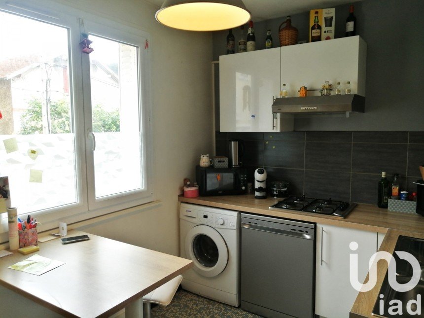 Apartment 3 rooms of 68 m² in Clermont-Ferrand (63100)