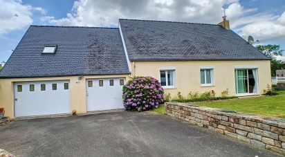 House 5 rooms of 103 m² in Pouldreuzic (29710)