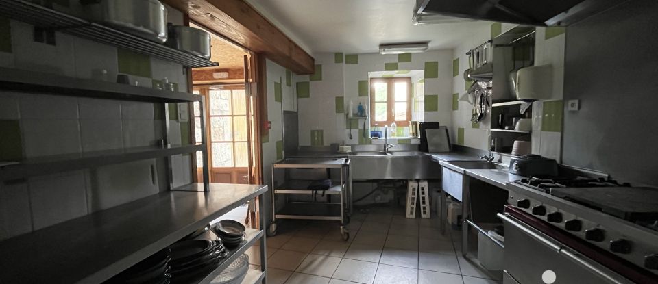 Traditional house 5 rooms of 172 m² in Thélis-la-Combe (42220)