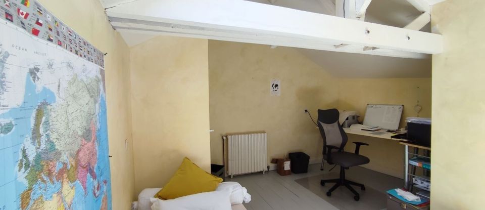 Maison 9 pièces de 181 m² à Loudun (86200)