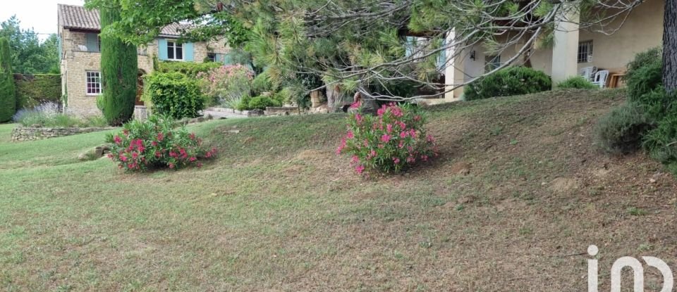 House 10 rooms of 303 m² in Vaison-la-Romaine (84110)