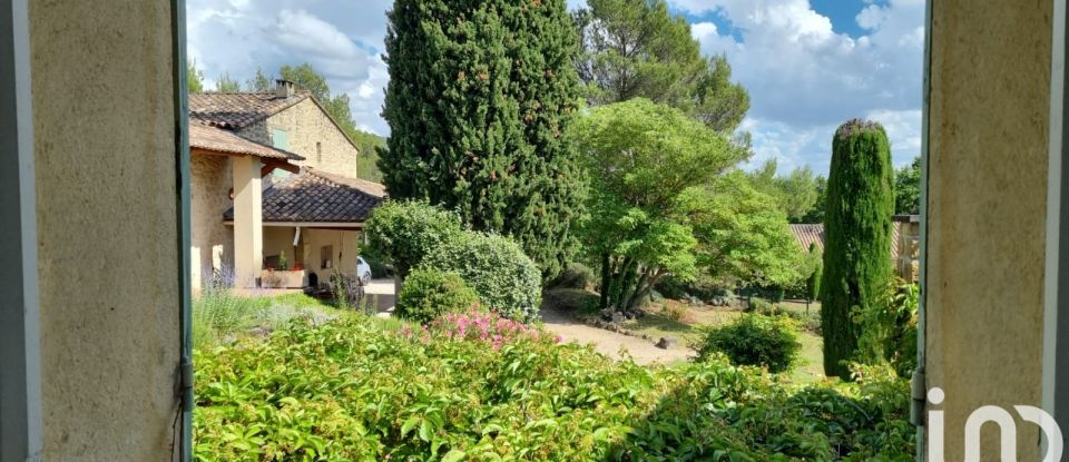 House 10 rooms of 303 m² in Vaison-la-Romaine (84110)