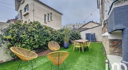 House 7 rooms of 120 m² in Rueil-Malmaison (92500)