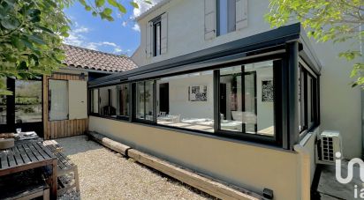 Country house 7 rooms of 168 m² in L'Isle-sur-la-Sorgue (84800)