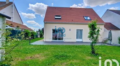 House 5 rooms of 122 m² in Fontenay-Trésigny (77610)