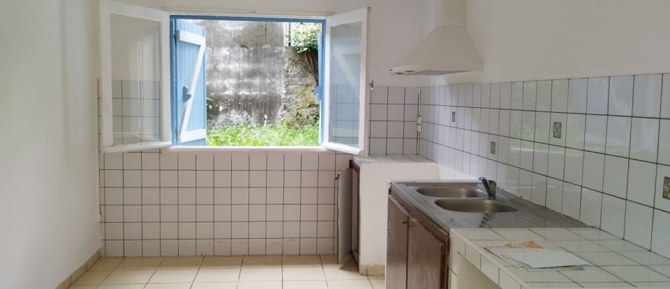 Maison 9 pièces de 193 m² à Le Tampon (97430)