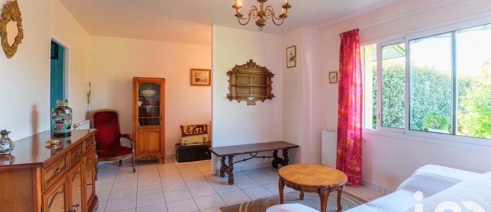 House 6 rooms of 147 m² in Saint-Lon-les-Mines (40300)