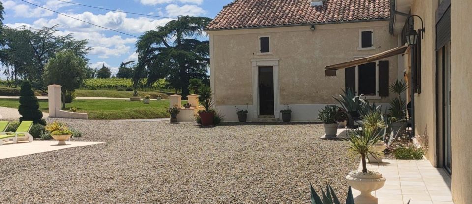 Domaine 10 pièces de 413 m² à Bourrouillan (32370)