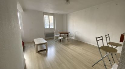 Apartment 3 rooms of 52 m² in Bordeaux (33000)