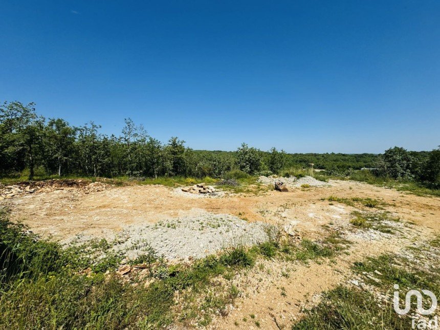 Land of 1,993 m² in Crayssac (46150)