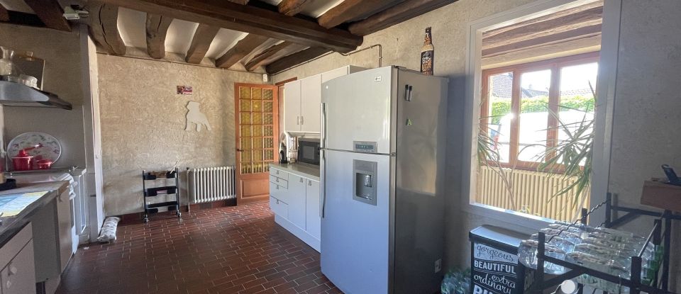 House 7 rooms of 217 m² in Bourdonné (78113)