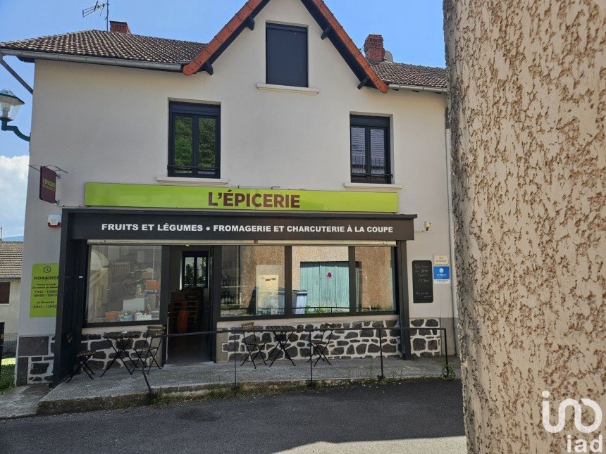 Vente Local Commercial 158m² à Saint-Bonnet-près-Orcival (63210) - Iad France