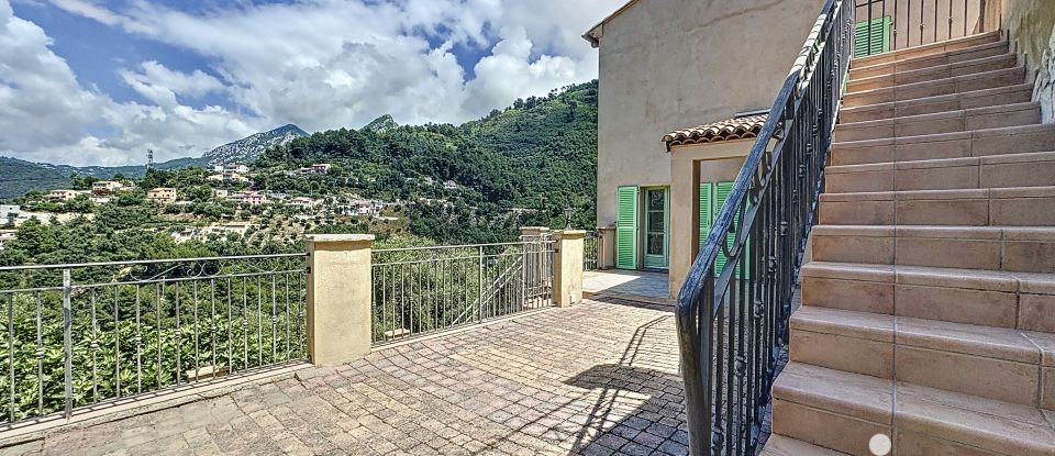 Châlet 6 pièces de 142 m² à Castellar (06500)