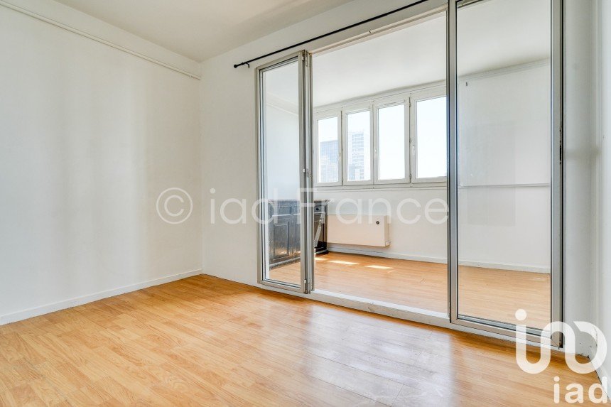 Appartement 3 pièces de 54 m² à Montreuil (93100)