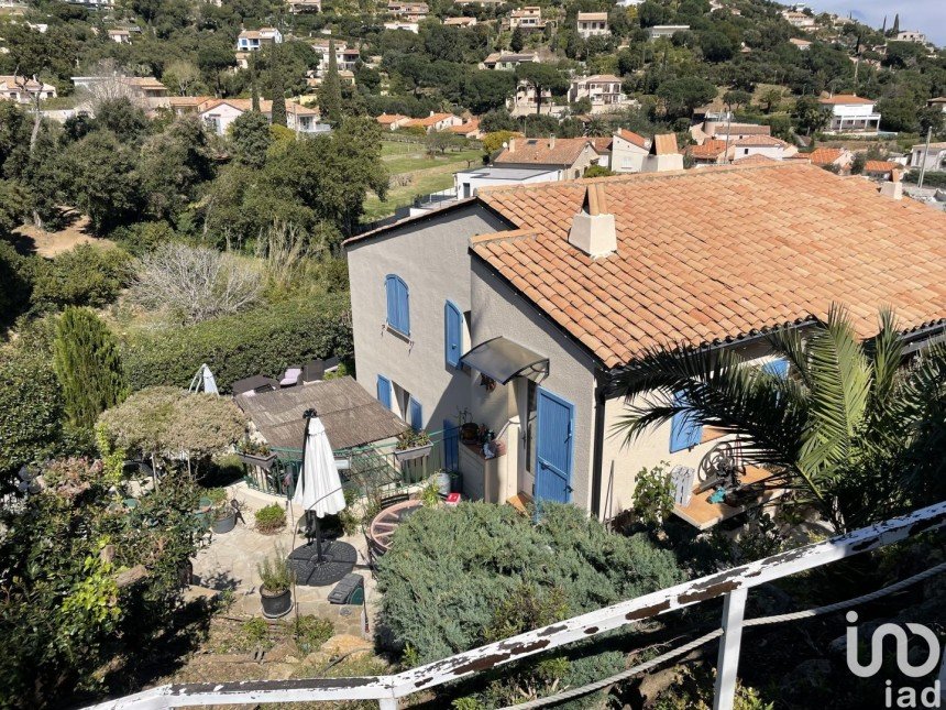 Maison 5 pièces de 154 m² à Cavalaire-sur-Mer (83240)