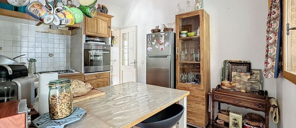 Maison 4 pièces de 85 m² à Arles (13200)