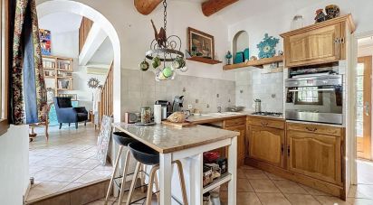 House 4 rooms of 85 m² in Arles (13200)