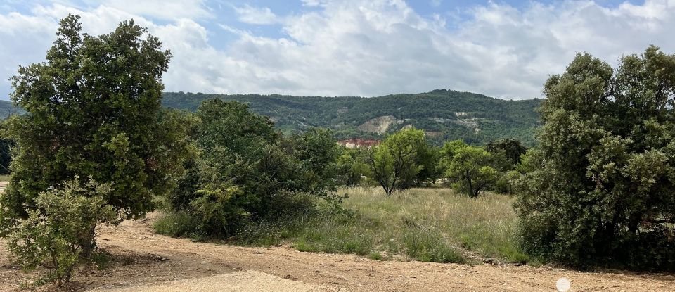 Land of 1,287 m² in Rustrel (84400)