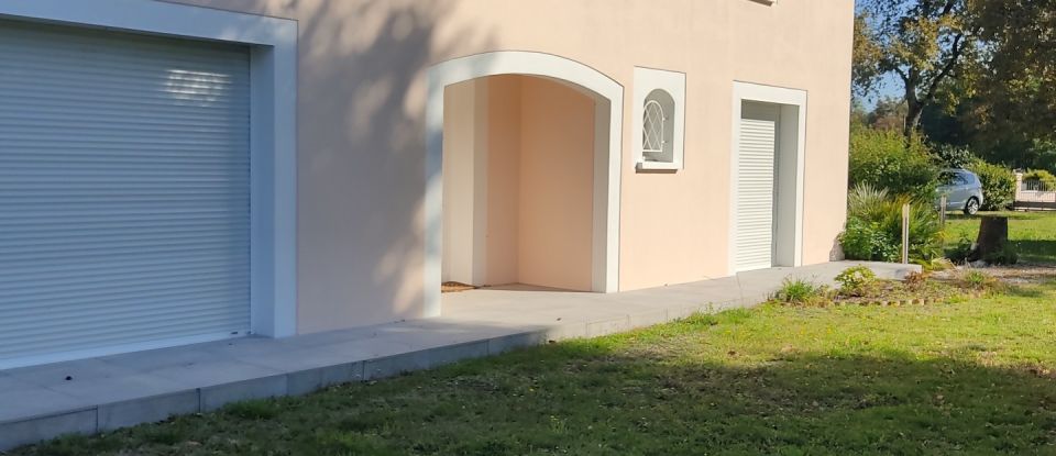 House 5 rooms of 150 m² in Saucats (33650)