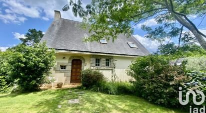 Traditional house 7 rooms of 145 m² in Rédené (29300)