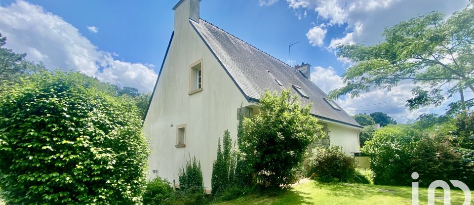 Maison traditionnelle 7 pièces de 145 m² à Rédené (29300)